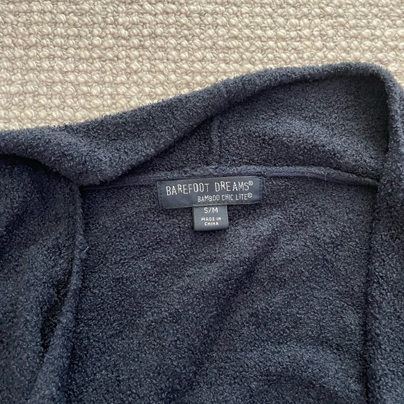 Barefoot Dreams Cozy Chic Lite Island Wrap Navy Blue S/M - Picture 6 of 6